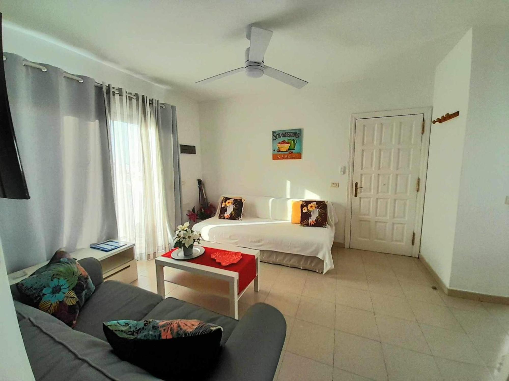 Apartment Vincent, Cozy And Sunny Over The Rooftops Puerto del Carmen  Ngoại thất bức ảnh